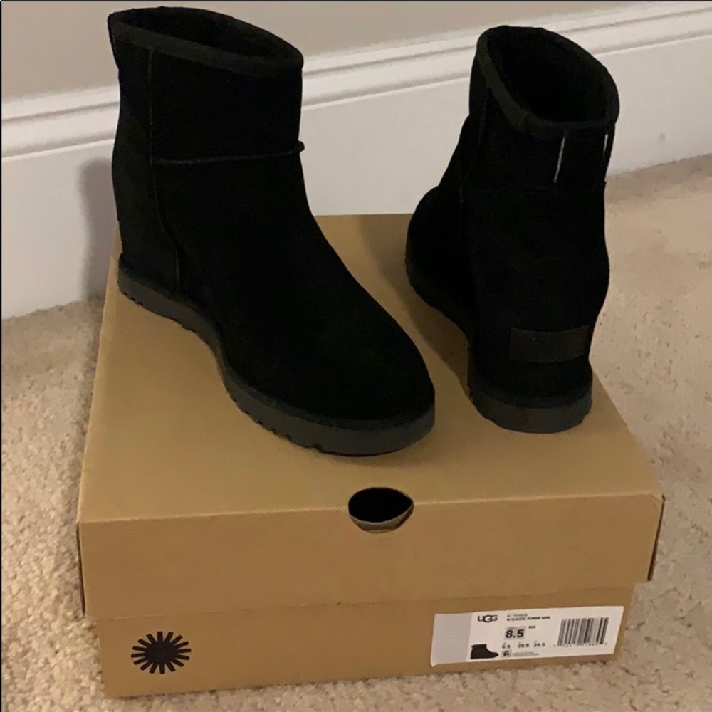 COPY - Authentic Black Women’s Ugg boots